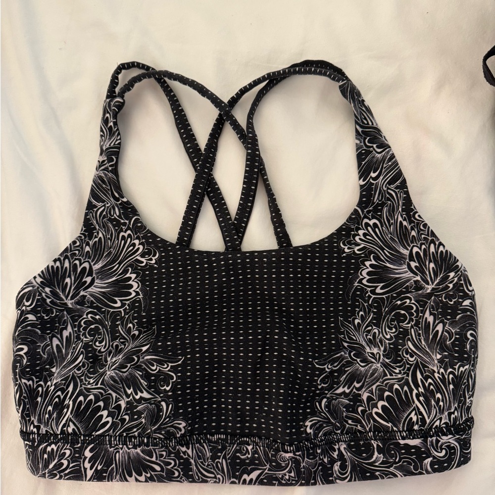 Women's Lululemon Black and White Floral Sports Bra